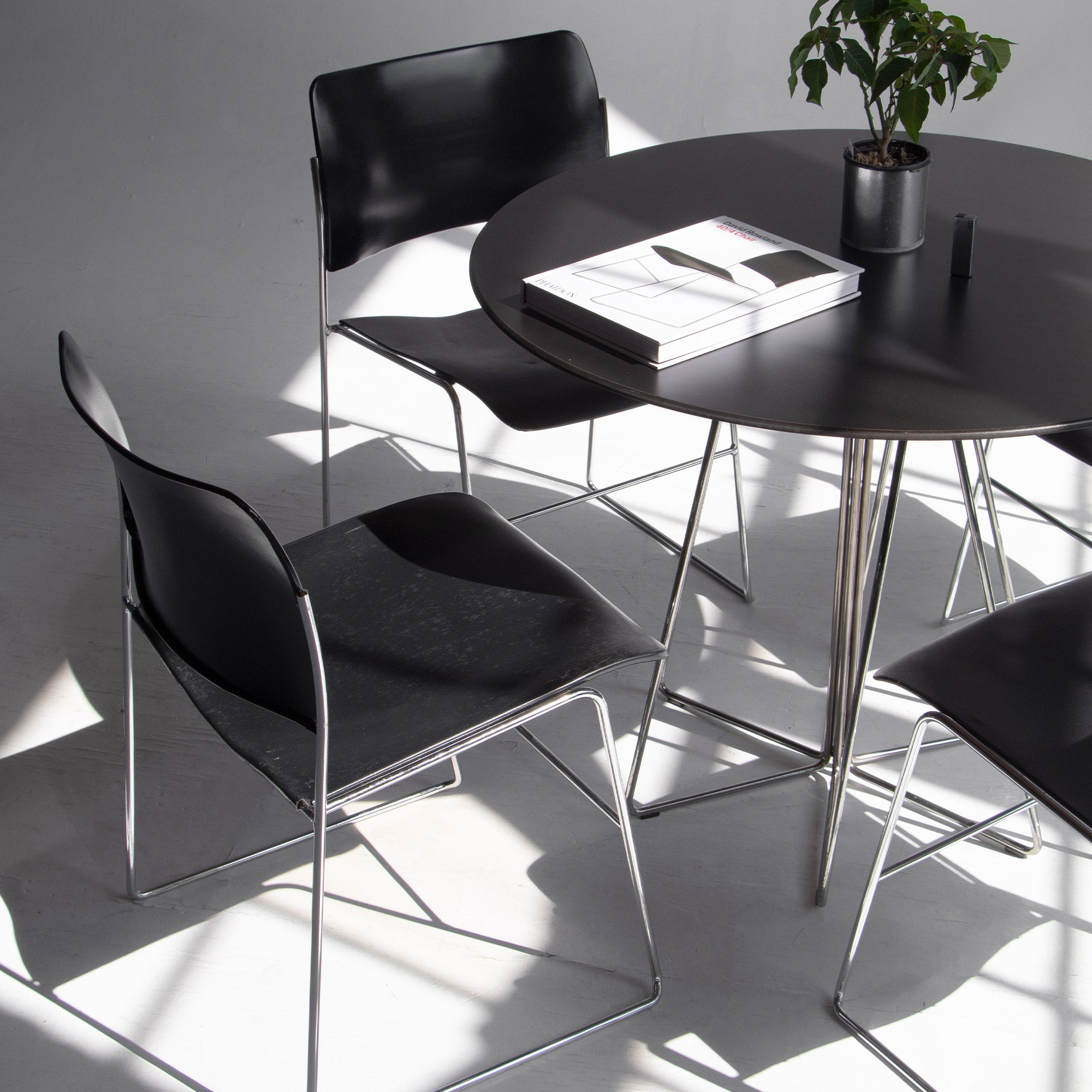 stackable chair 40/4 by David rowland for GF furniture - black silver