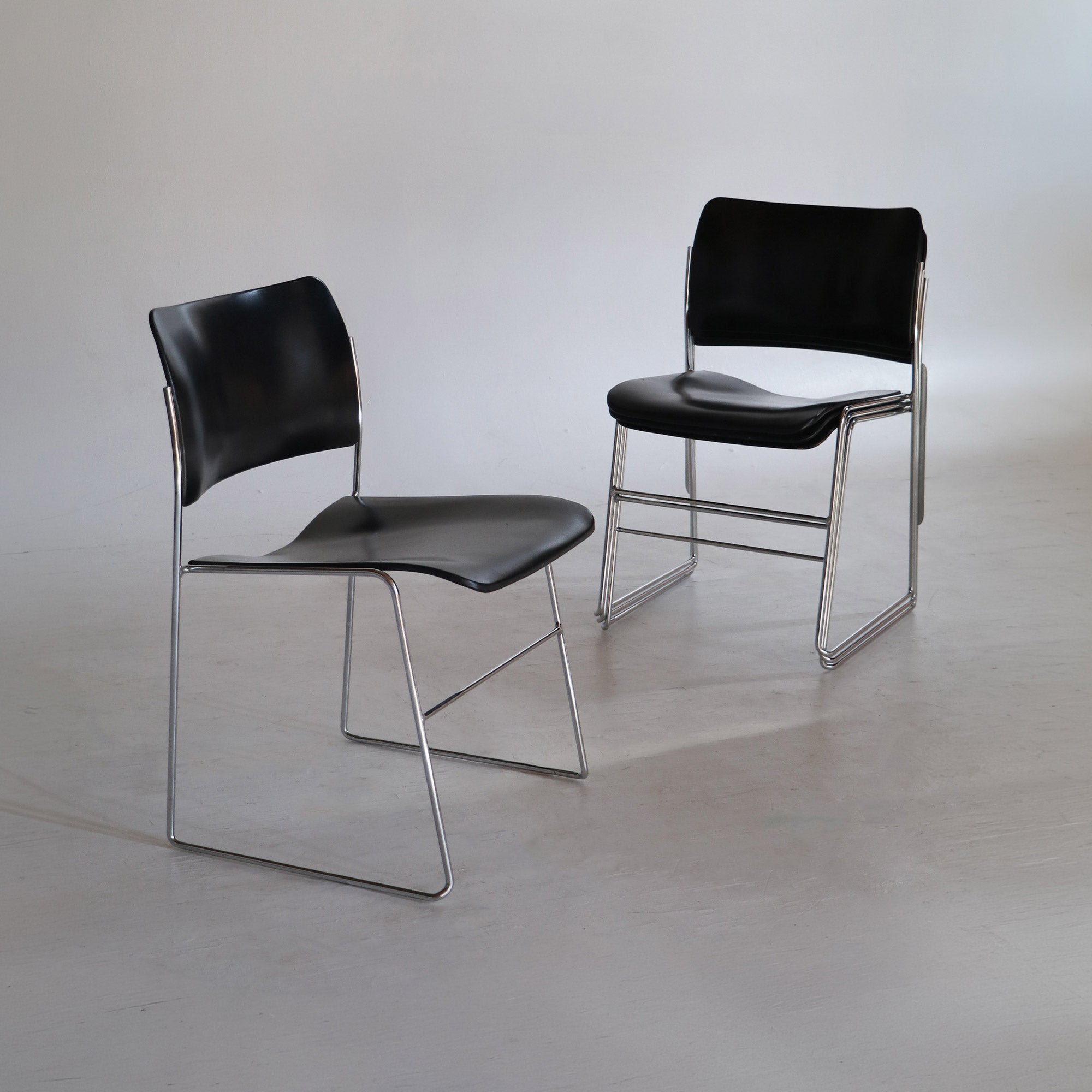 stackable chair 40/4 by David rowland for GF furniture - black silver