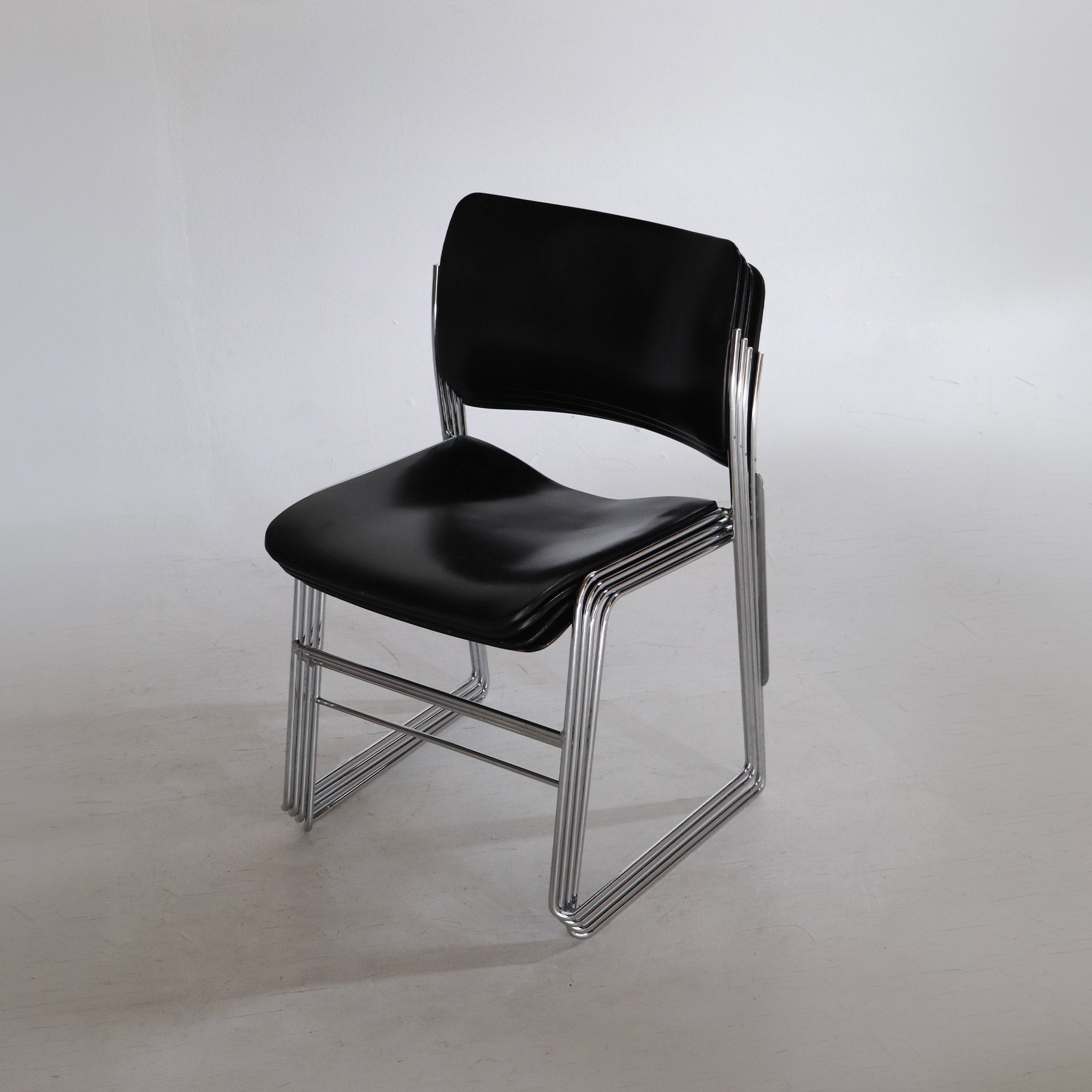 stackable chair 40/4 by David rowland for GF furniture - black silver