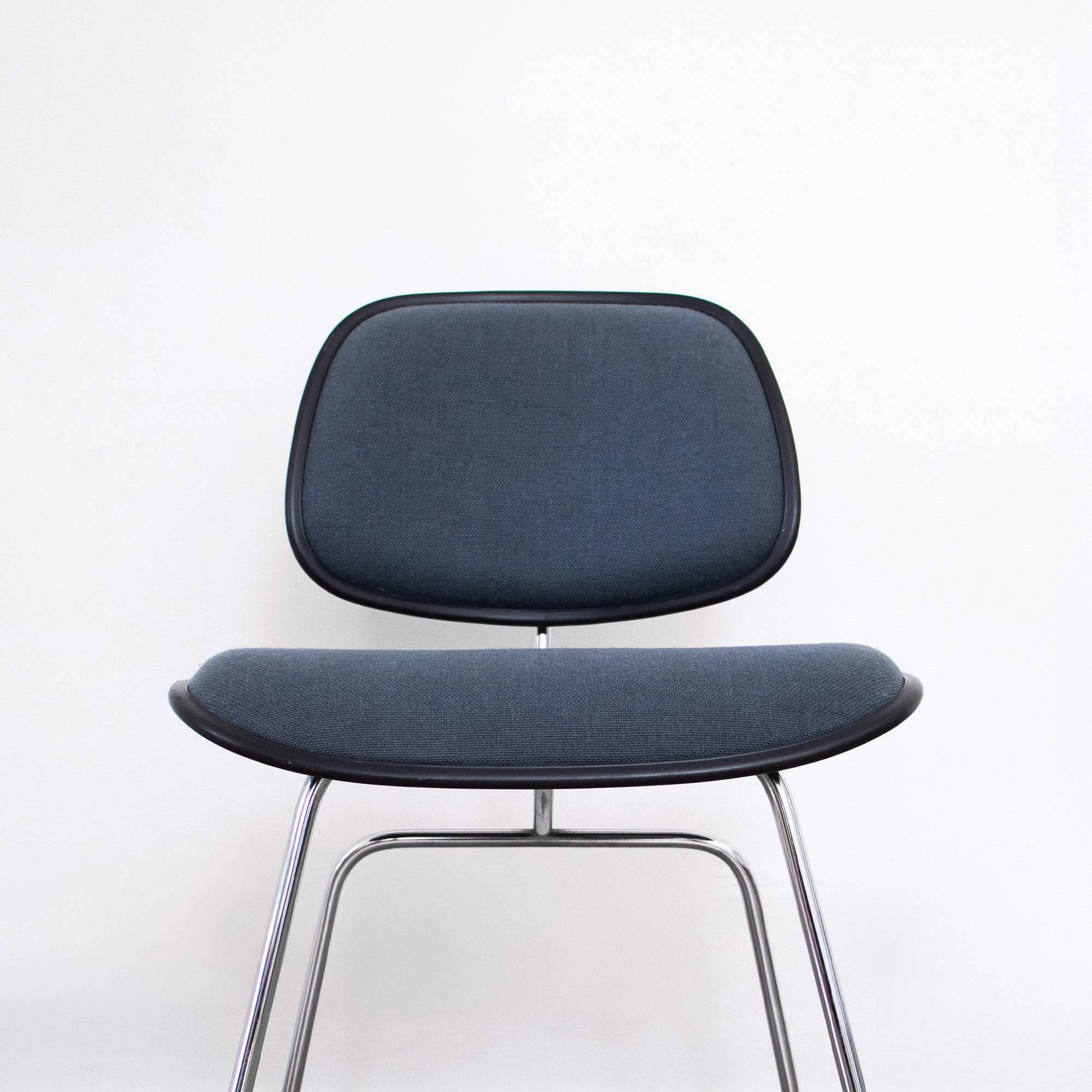 Chair DCM by Charles and Ray Eames for Herman Miller - Blue upholstery and aluminum base - zoom