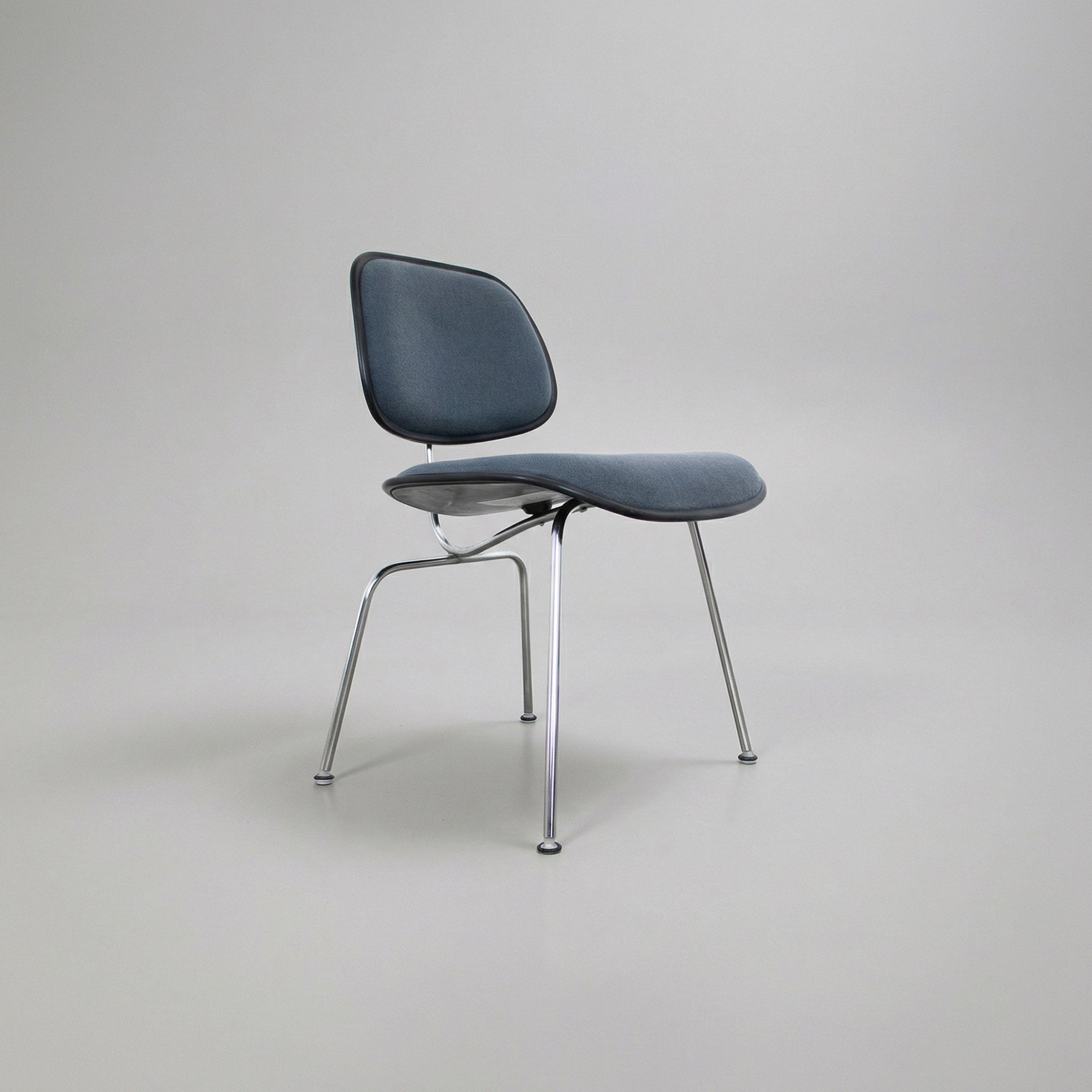 Chair DCM by Charles and Ray Eames for Herman Miller - Blue upholstery and aluminum base