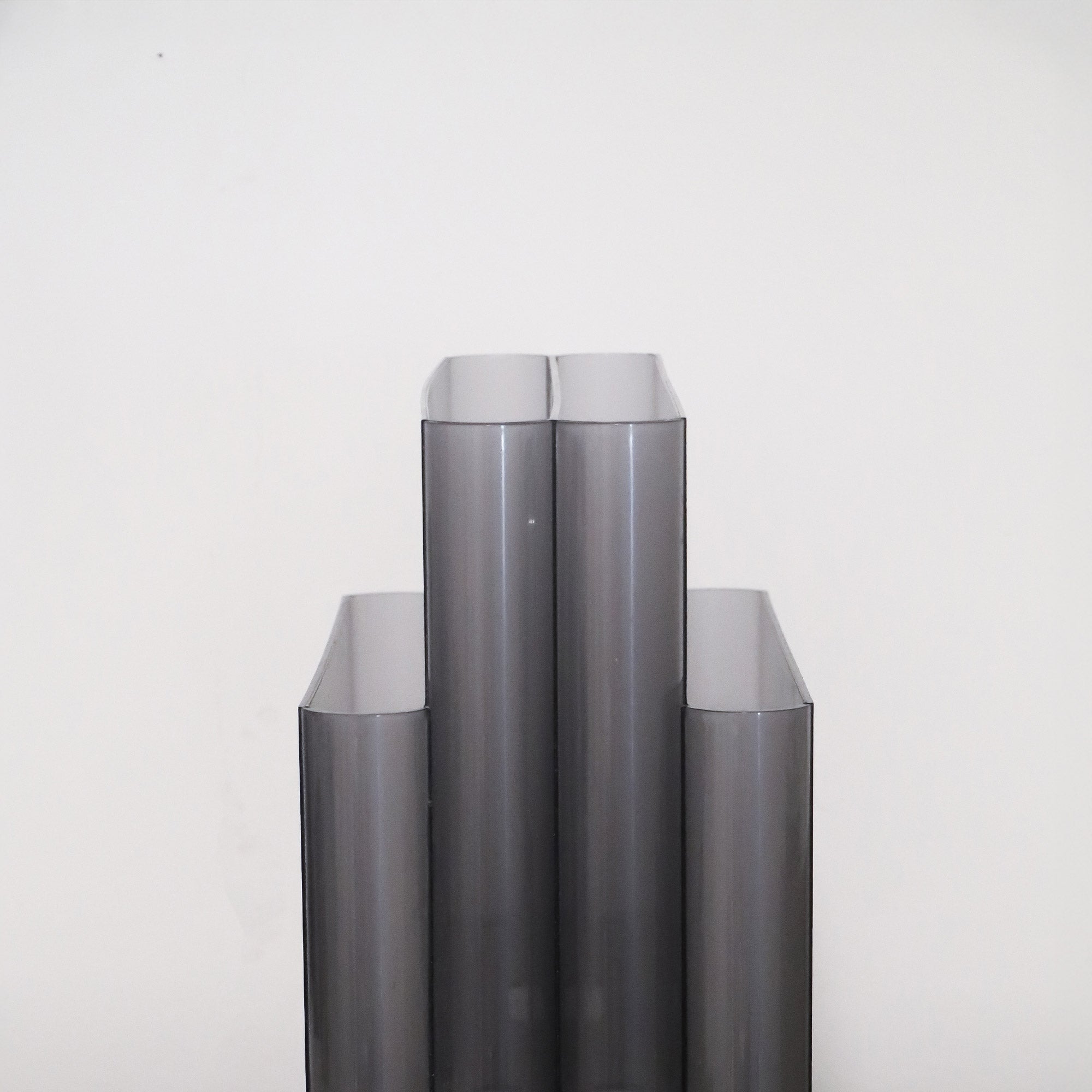 Magazine Rack by Giotto Stopino for Kartell - Clear dark grey