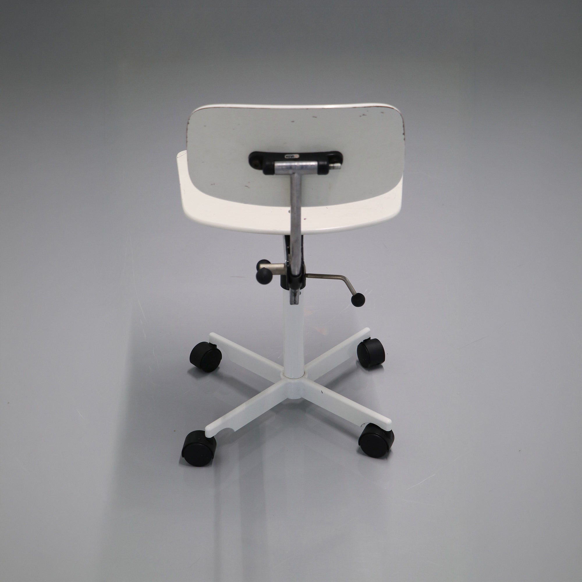 Desk Chair Kevi by Jorgen Rasmussen for Fritz Hansen - White wood