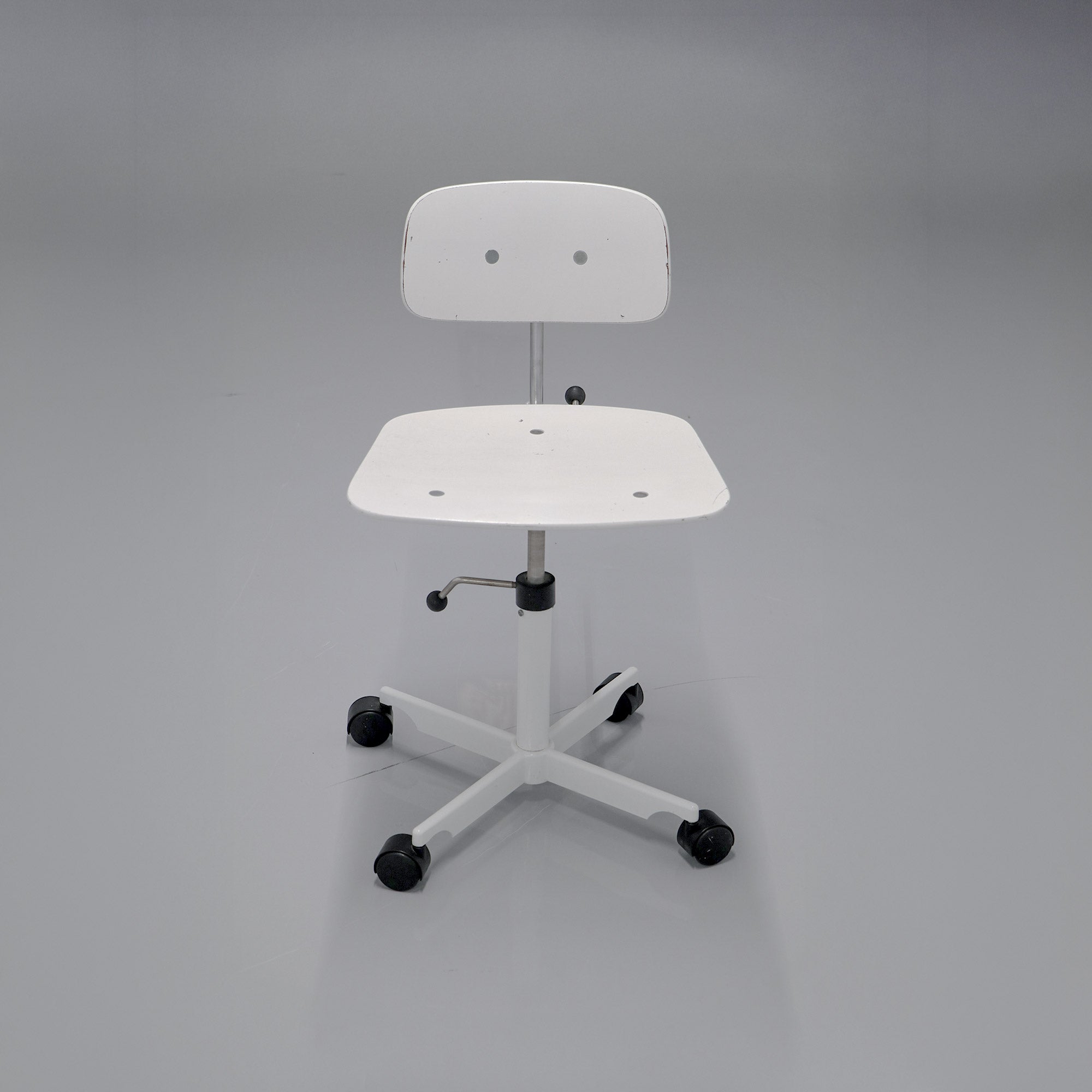 Desk Chair Kevi by Jorgen Rasmussen for Fritz Hansen - White wood