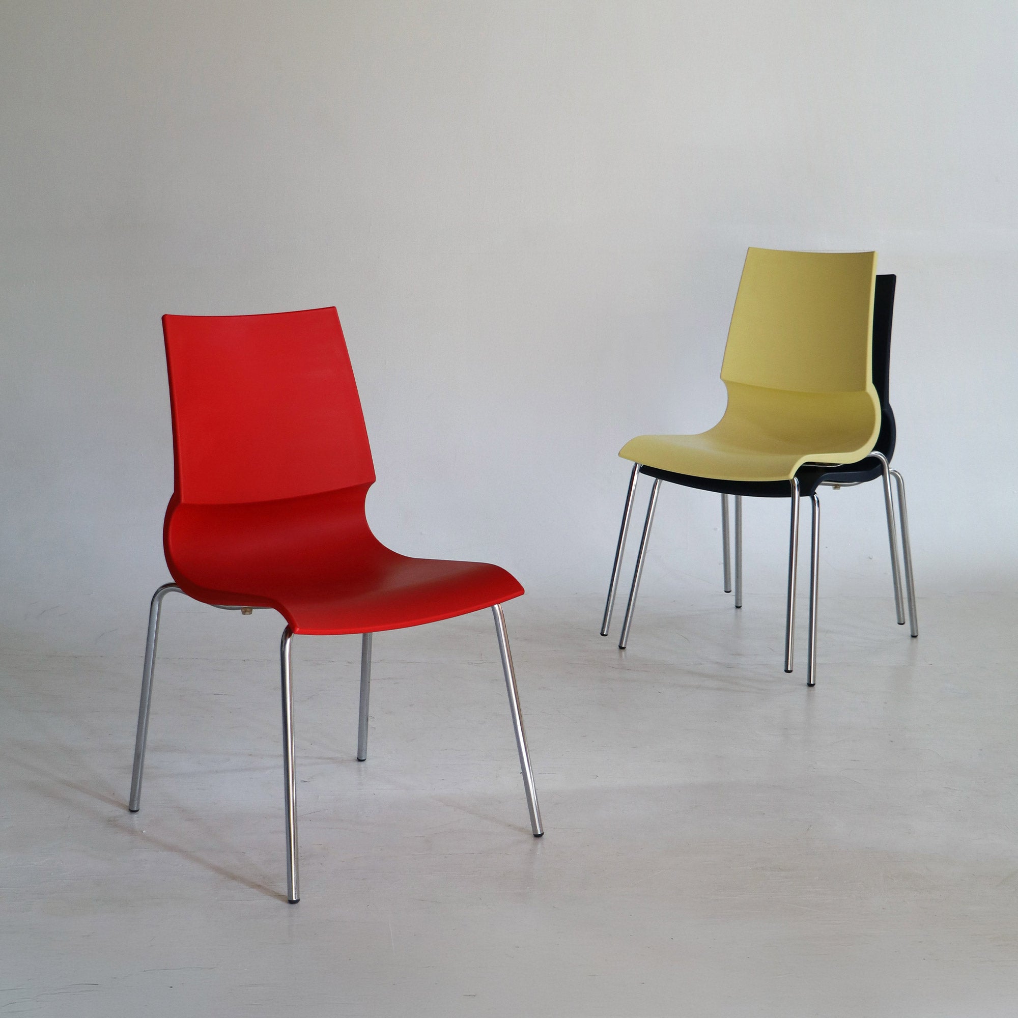 ricciolina chair by Marco Maran for max design - primary color