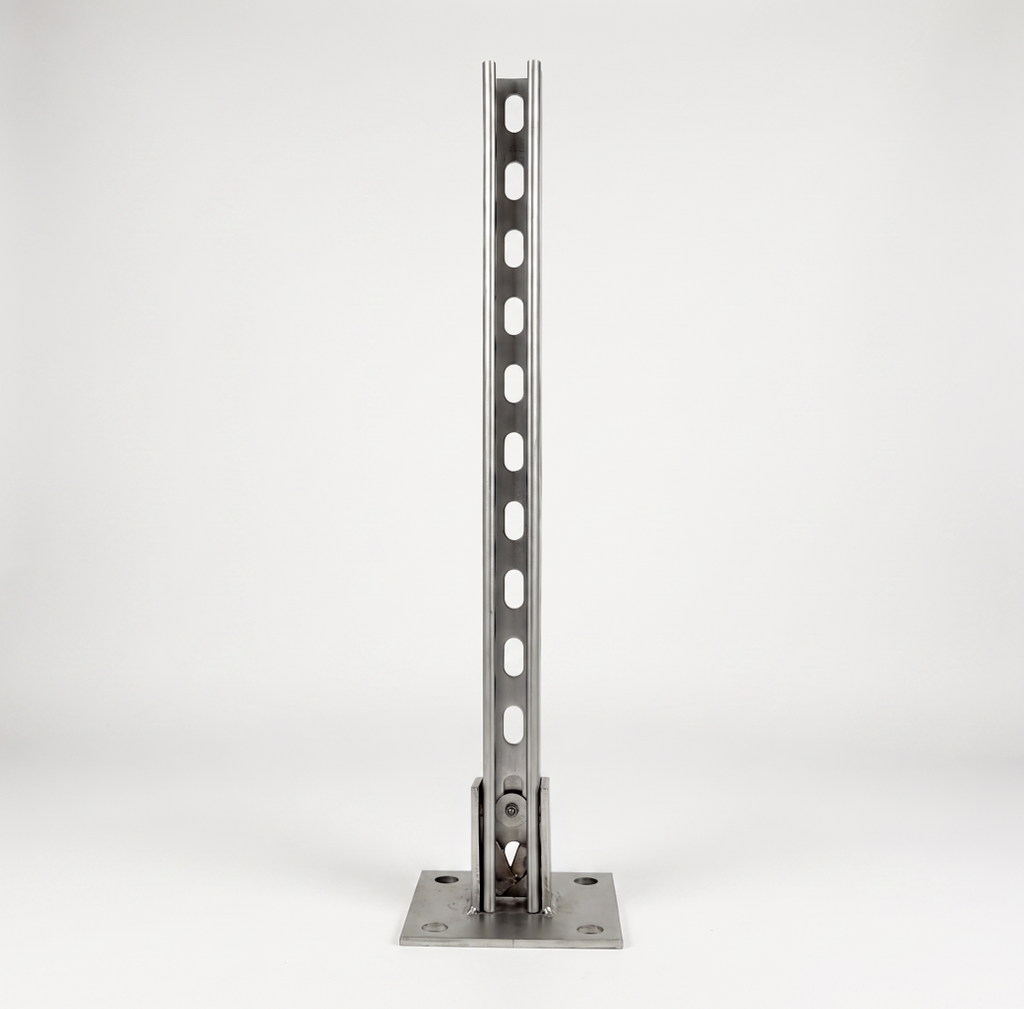 unistrut lamp - trop.studio
