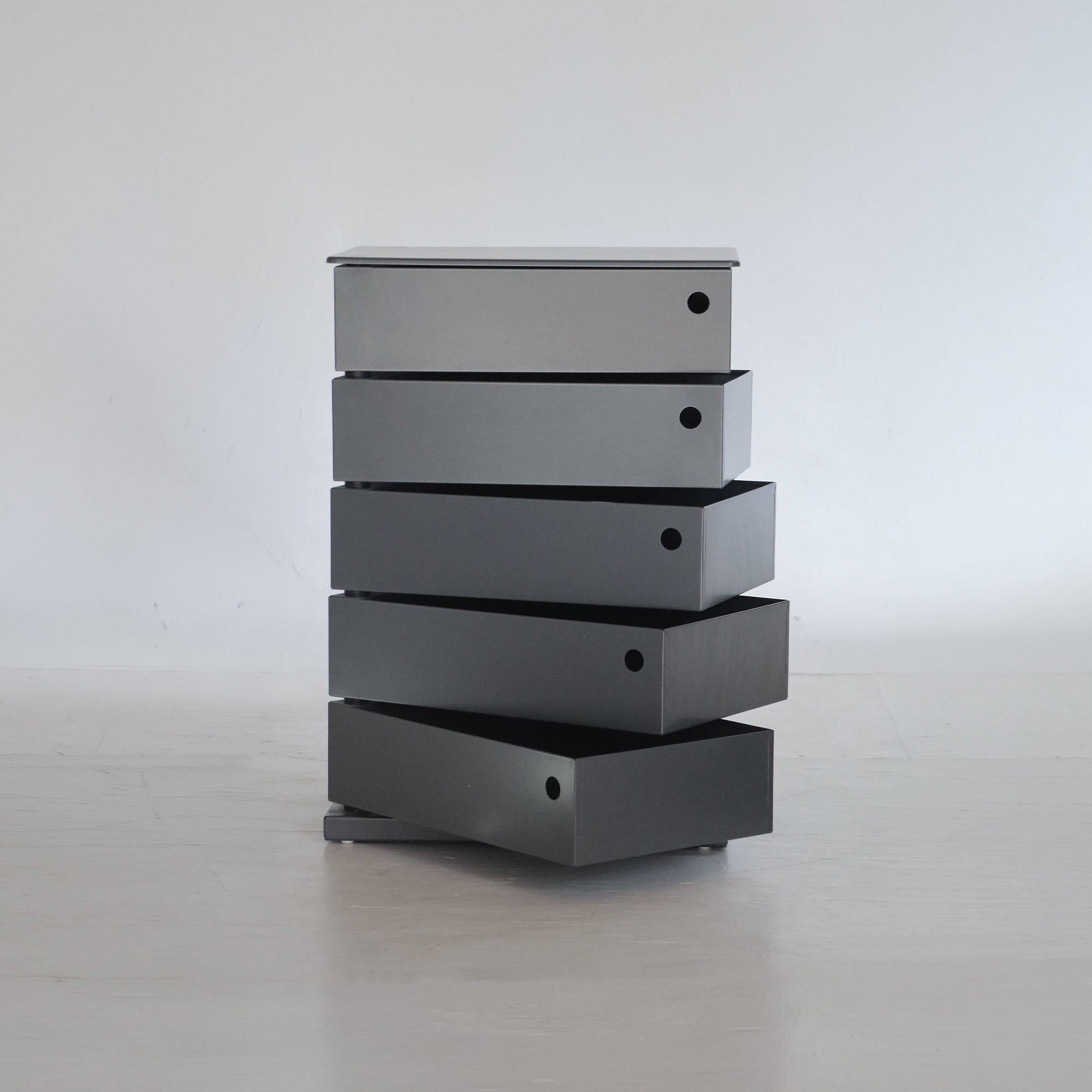 Metal drawer tower by dottus