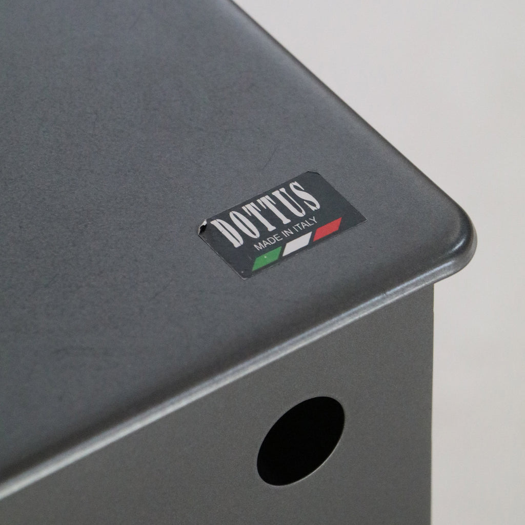 Metal drawer tower by dottus