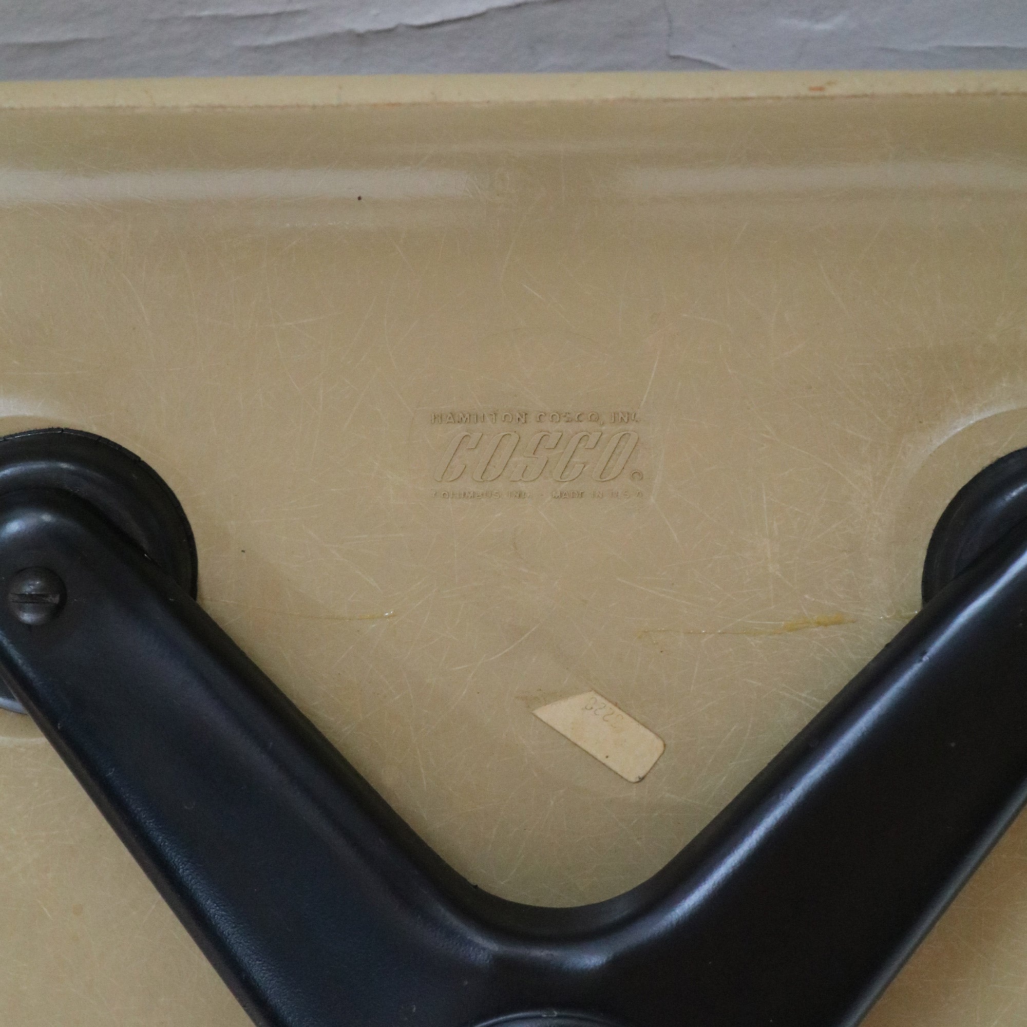 Swivel desk chair - Cosco