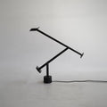 Articulate desk lamp Tizio by Richard sapper for artemide