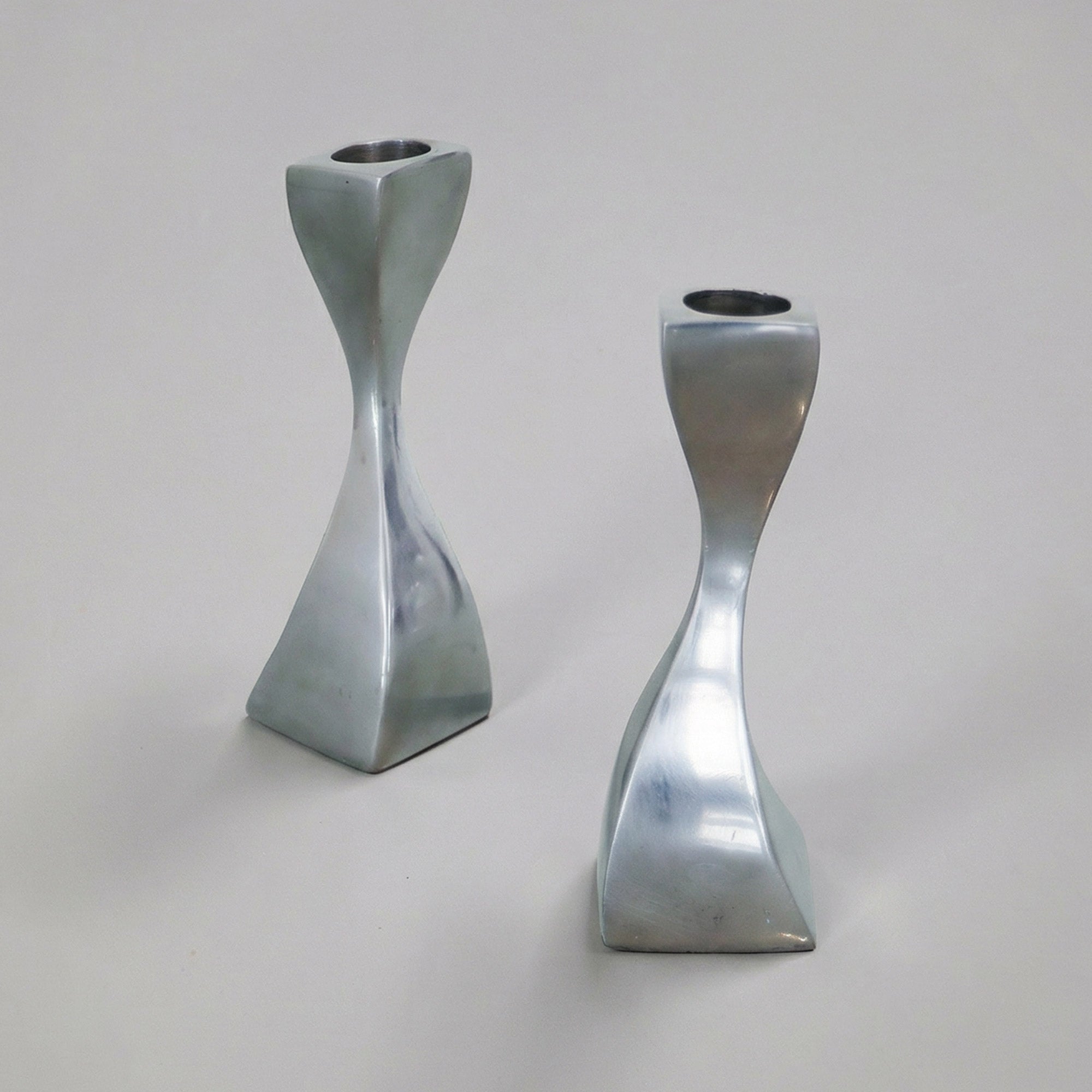 Modernist candle holder by Cec Lepage for MoMA - Aluminum