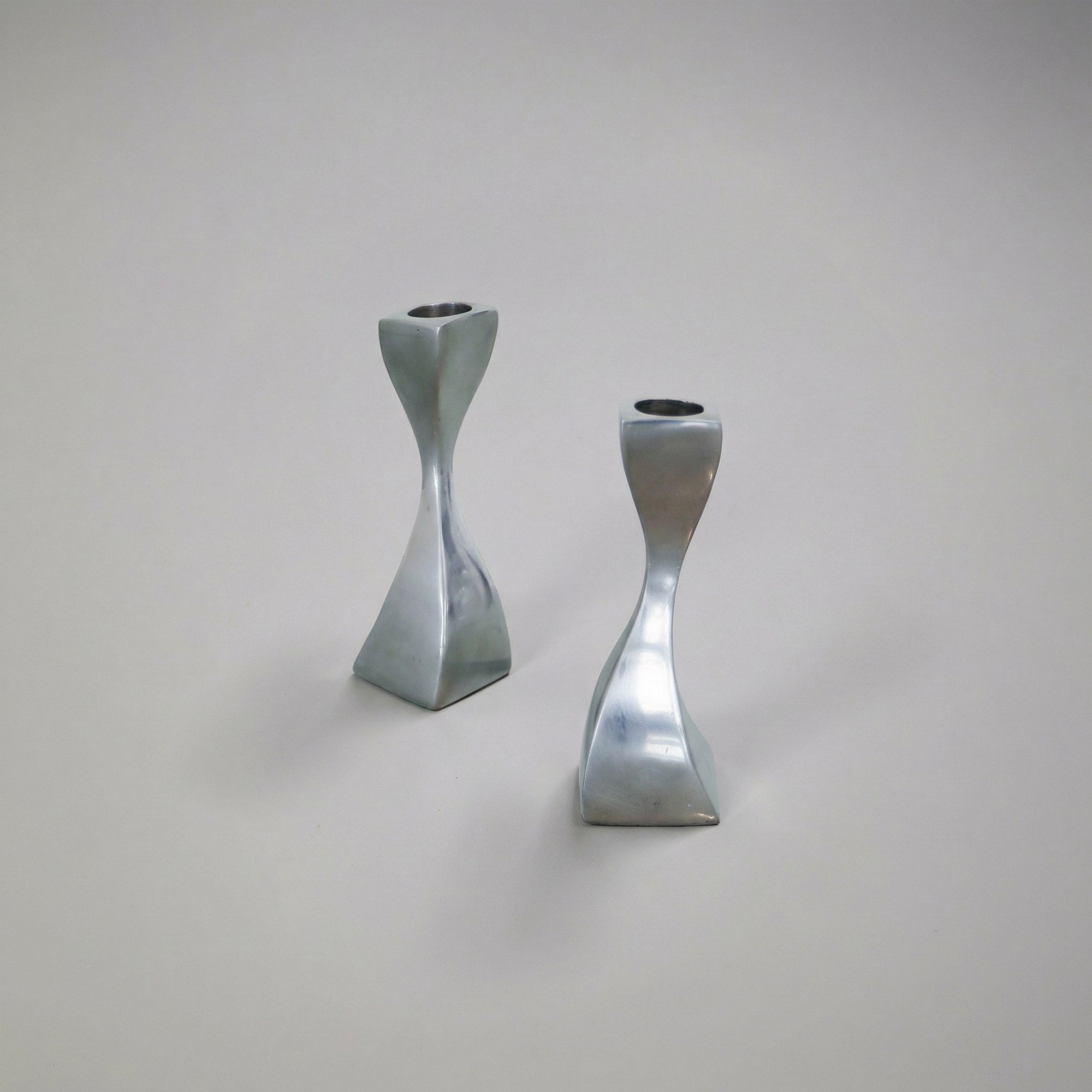 Modernist candle holder by Cec Lepage for MoMA - Aluminum