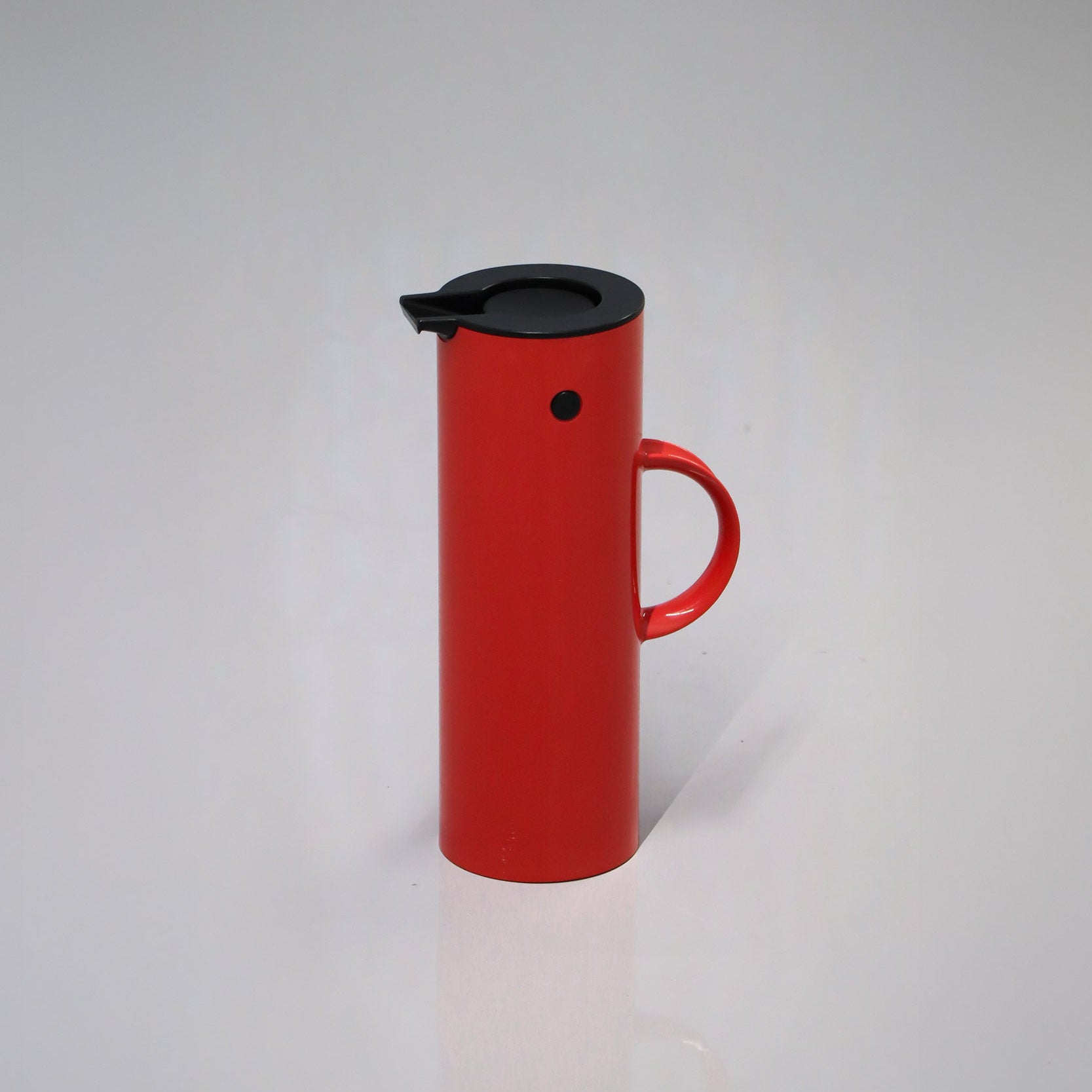 Vacuum Jug EM77 by Erik Magnussen for Stelton - Red plastic