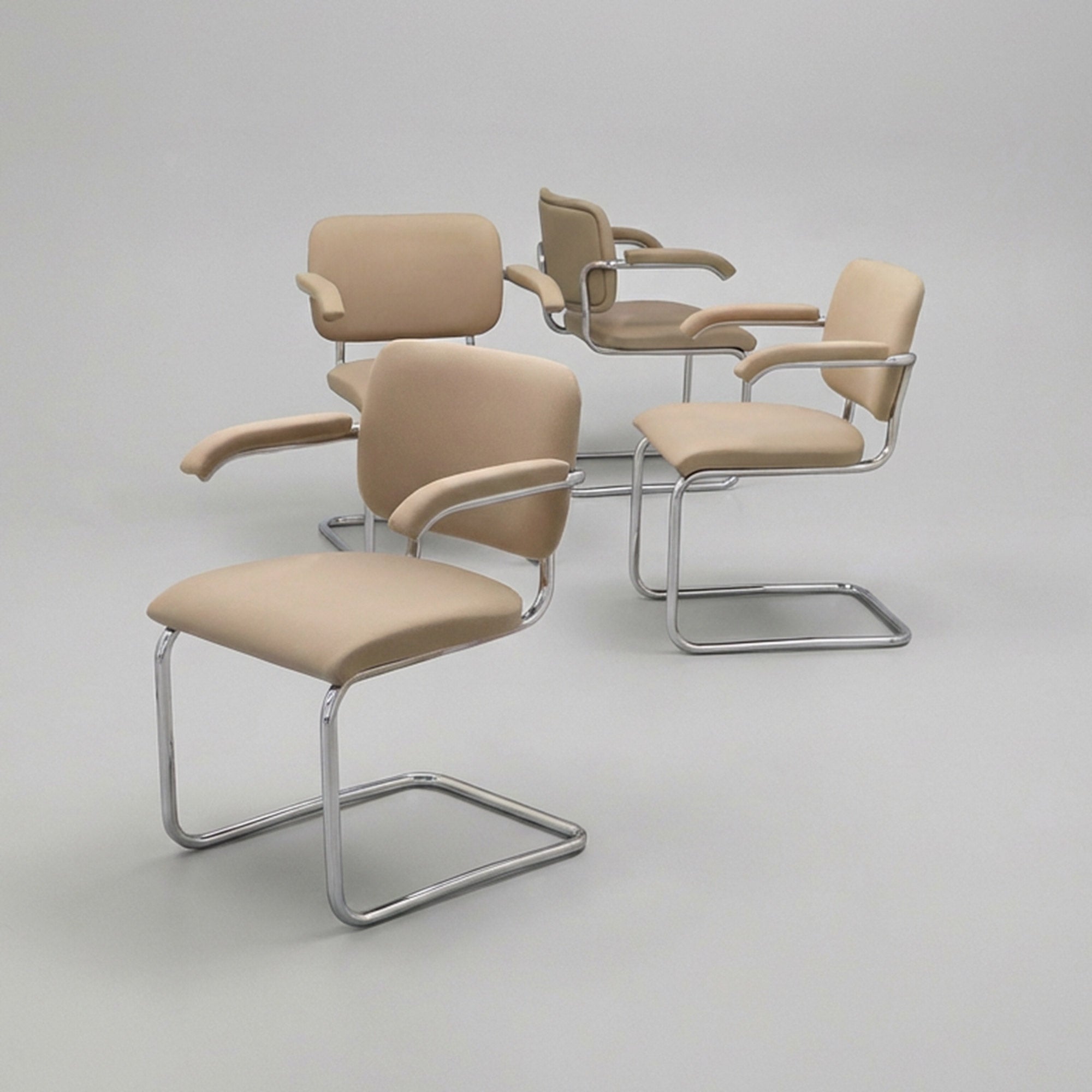 Armchair Cesca by Marcel Breuer for Thonet - Camel fabric